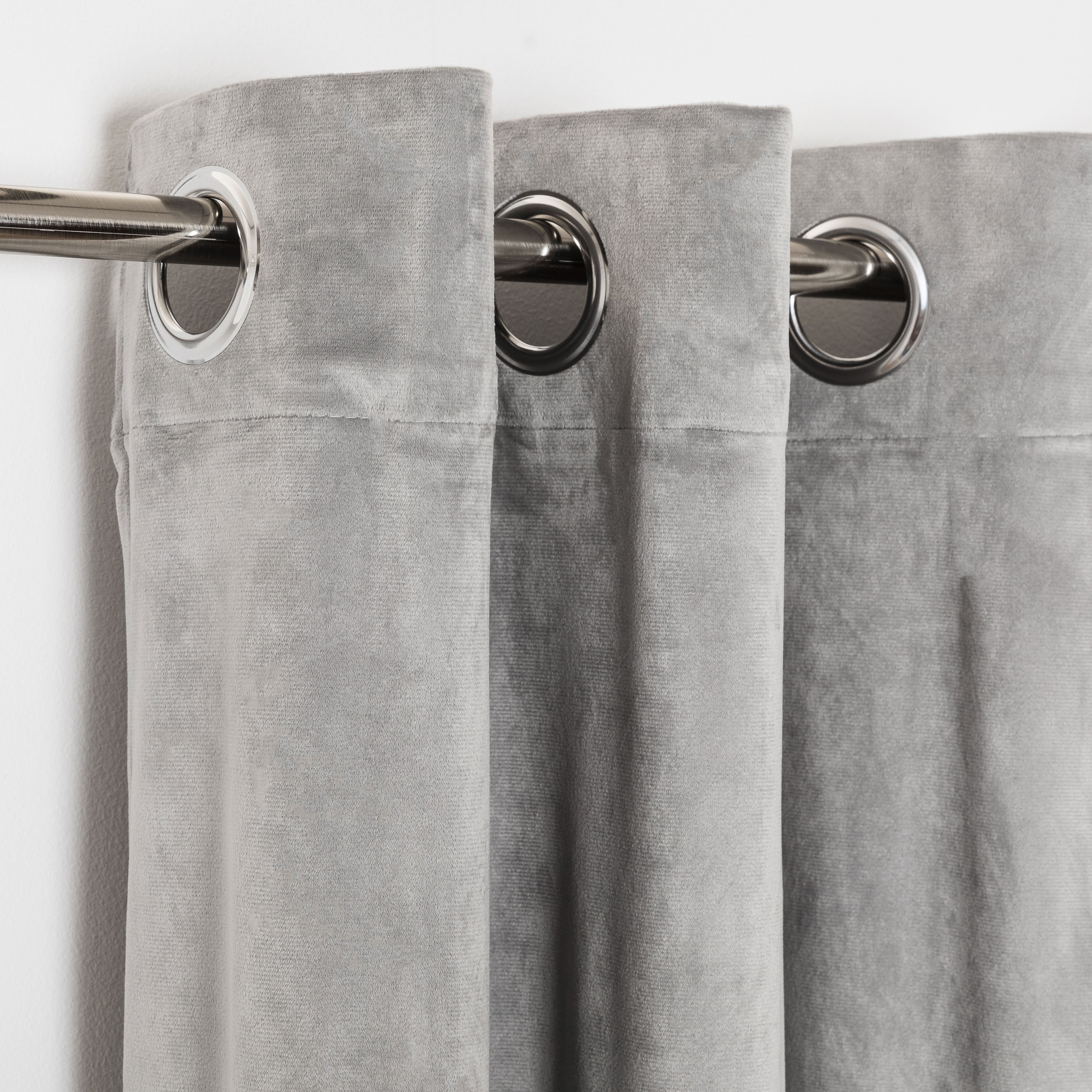 NUOVA TENDA CON OCCHIELLI IN VELLUTO