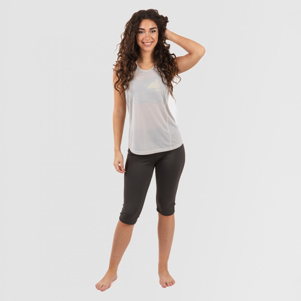 Completo sportivo da donna con leggings corti e spalline