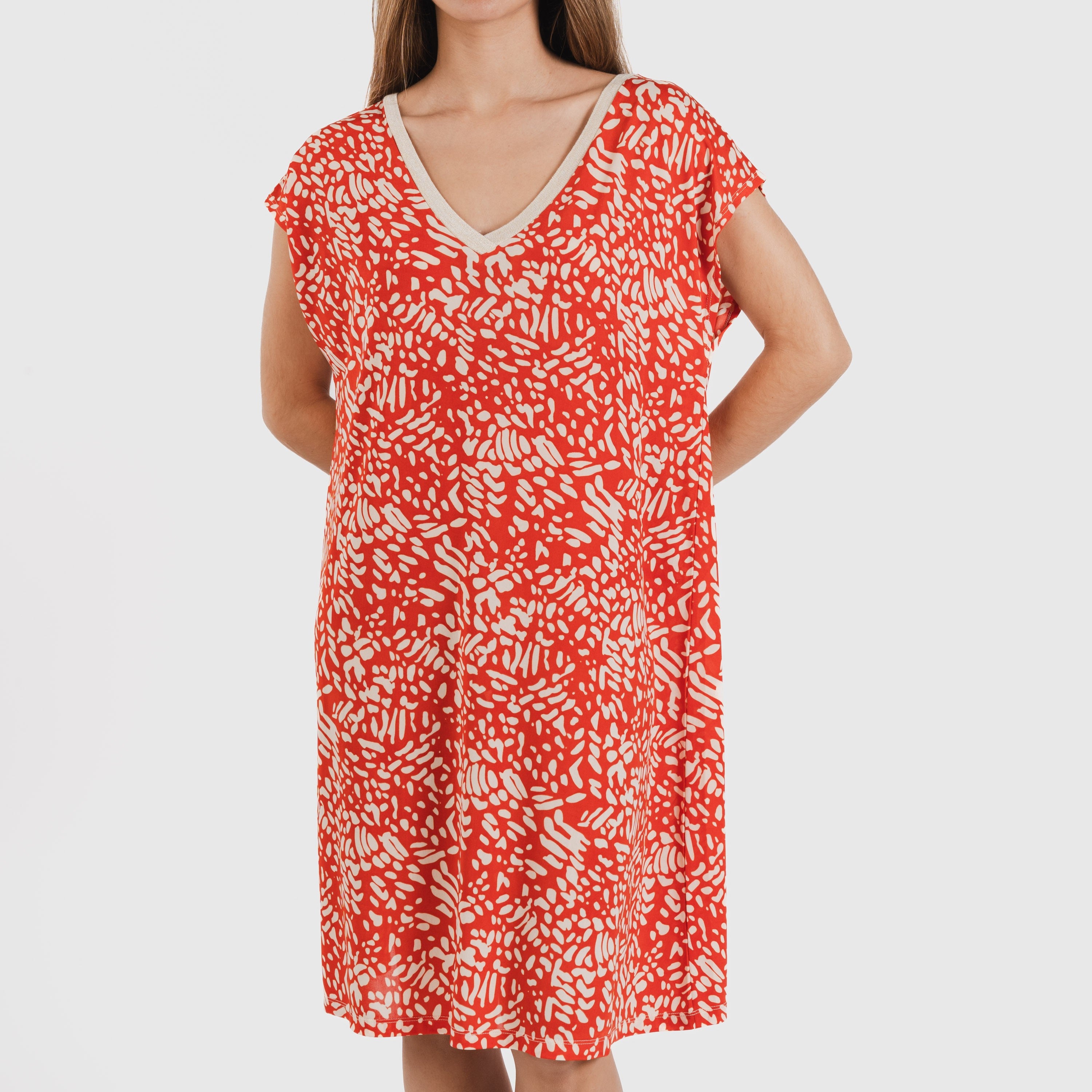 ABITO CORTO MORBIDO E FLUIDO MIQUELA