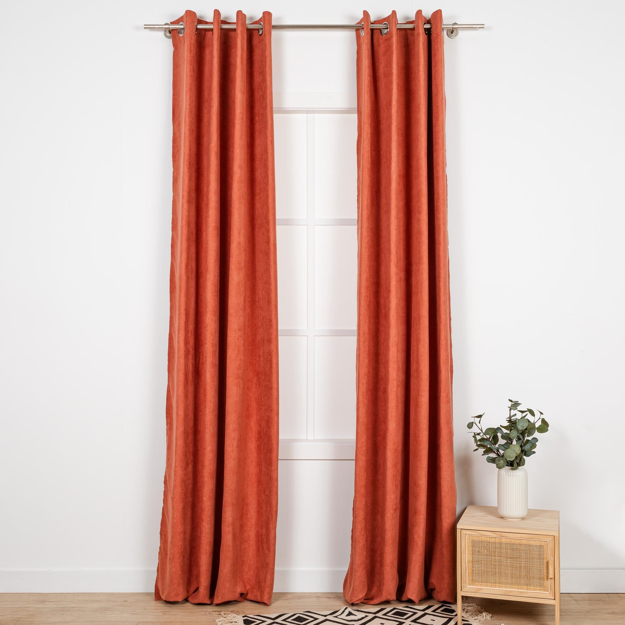 TENDA CON OCCHIELLI IN CAMOSCIO