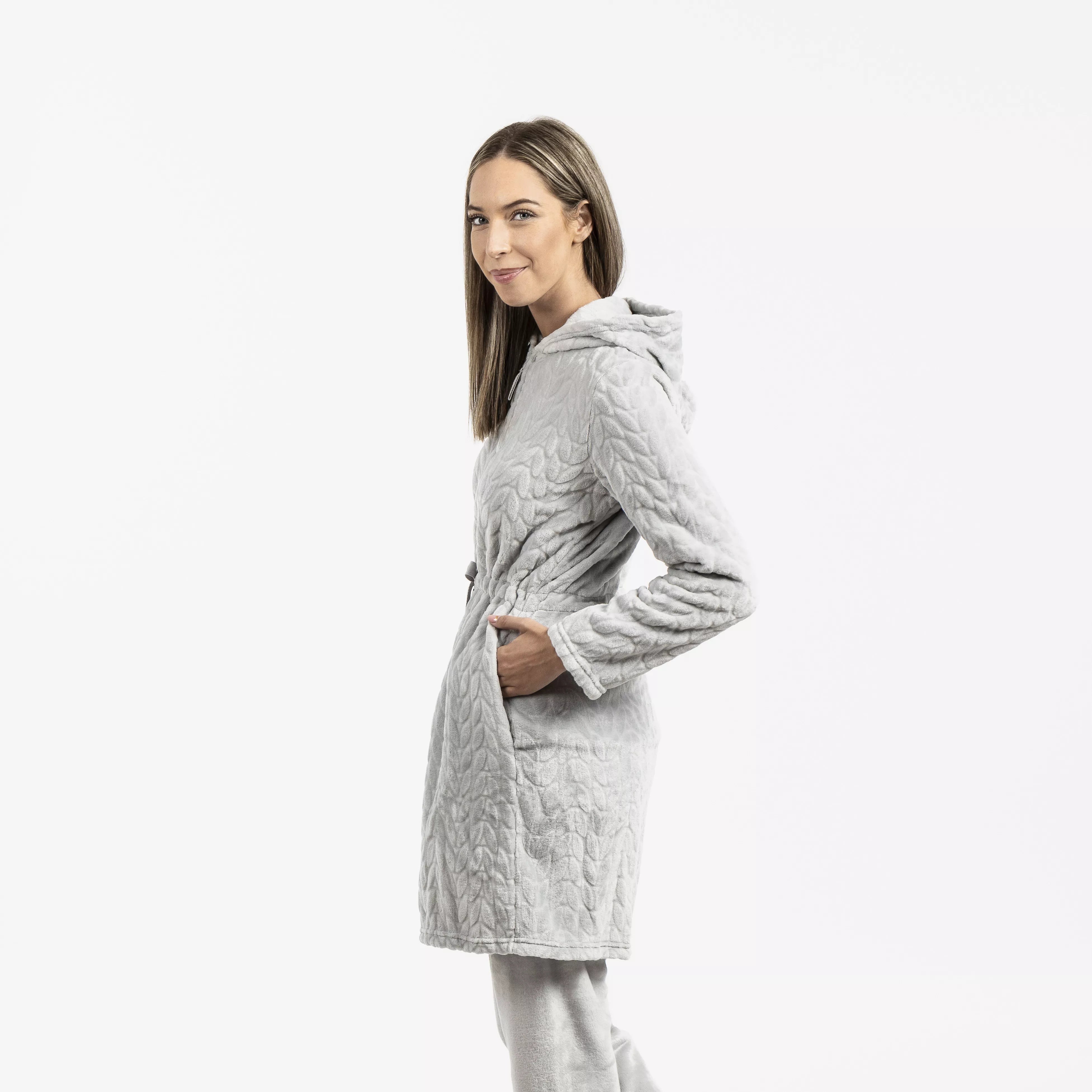 VESTAGLIA IN VELLUTO DEVORE CON CAPPELLO LISA