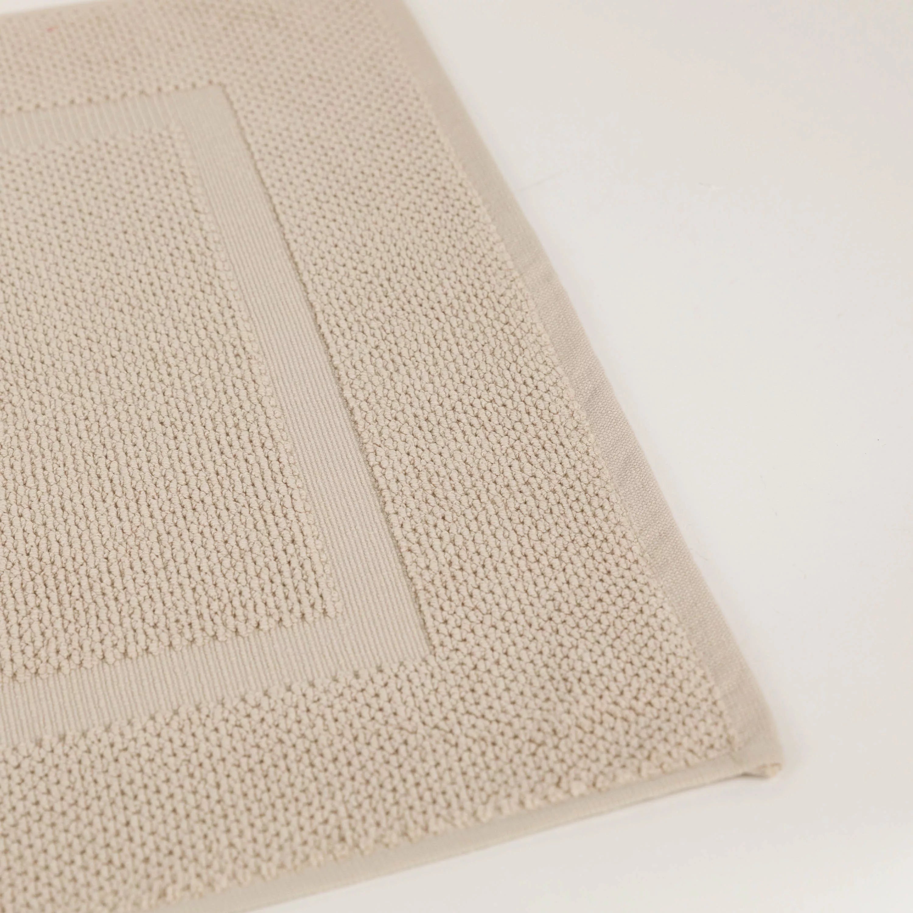 TAPPETO UNICO 870 GR