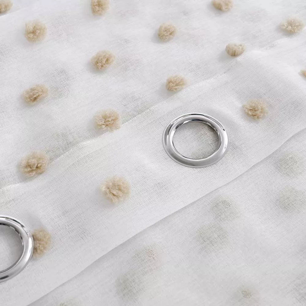 TENDA CON OCCHIELLI E POMPON