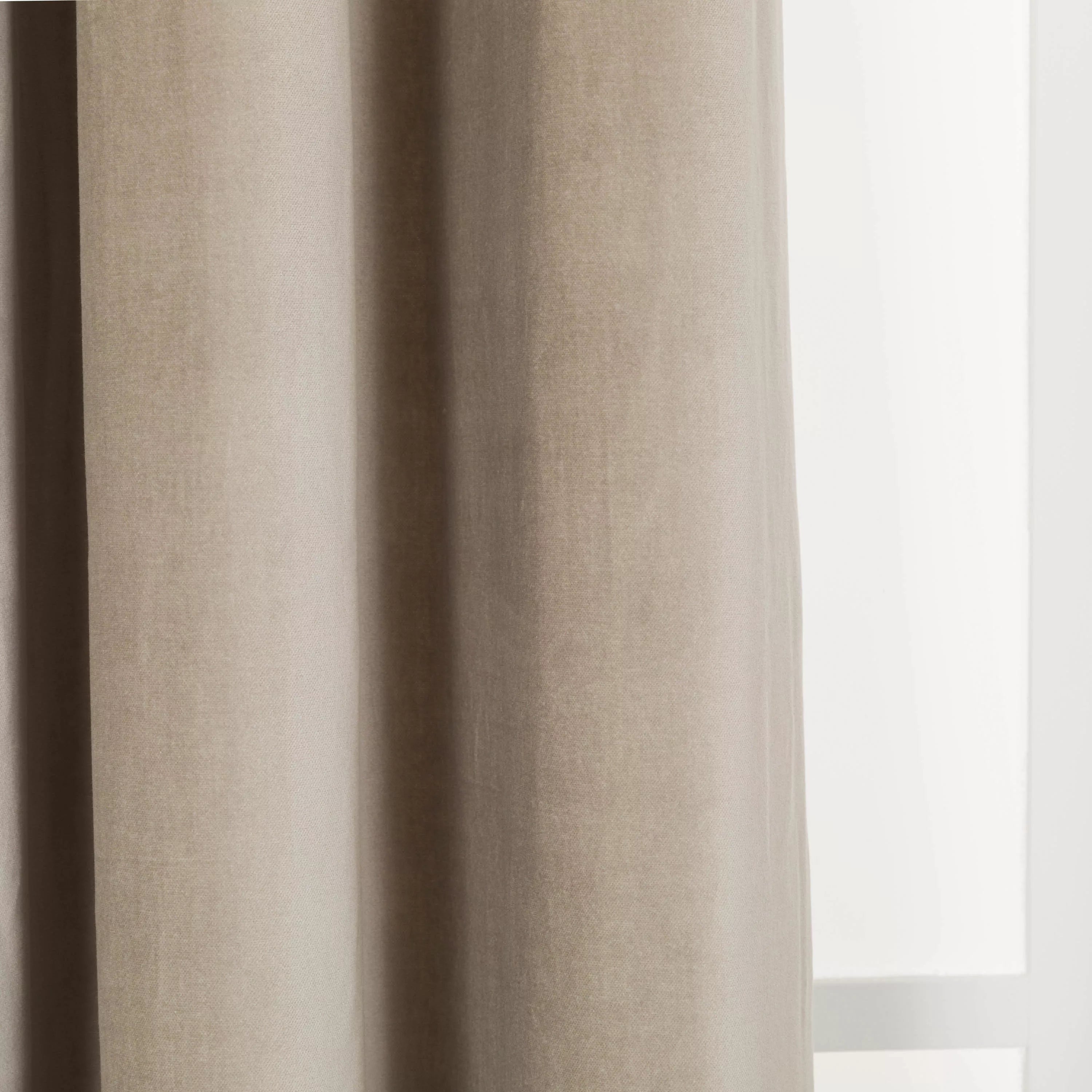 TENDA CON OCCHIELLI IN VELLUTO DI COTONE 140X260CM