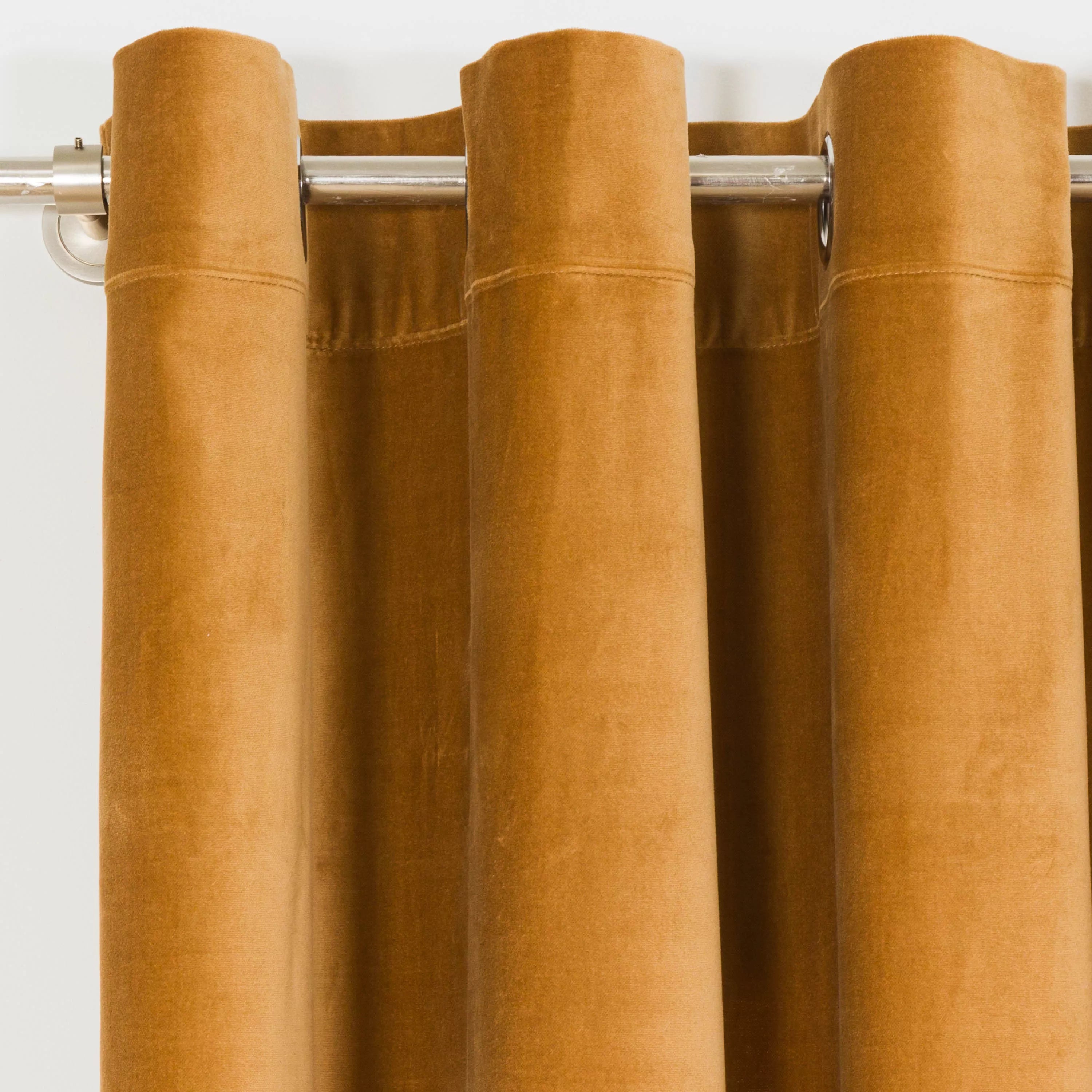 TENDA CON OCCHIELLI IN VELLUTO DI COTONE 140X260CM