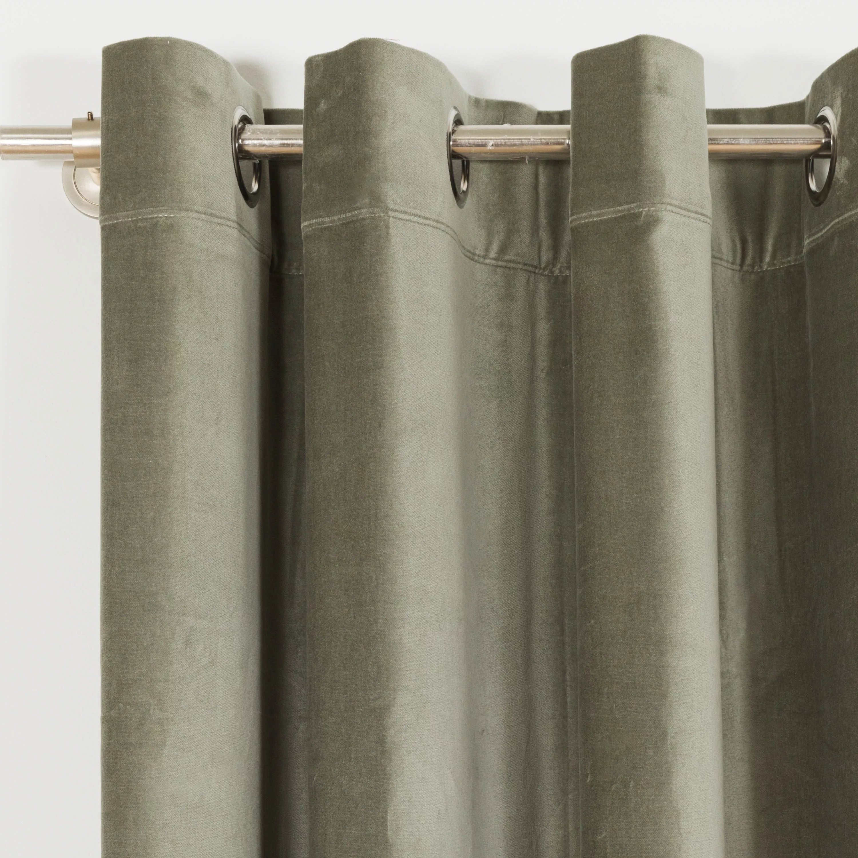 TENDA CON OCCHIELLI IN VELLUTO DI COTONE 140X260CM