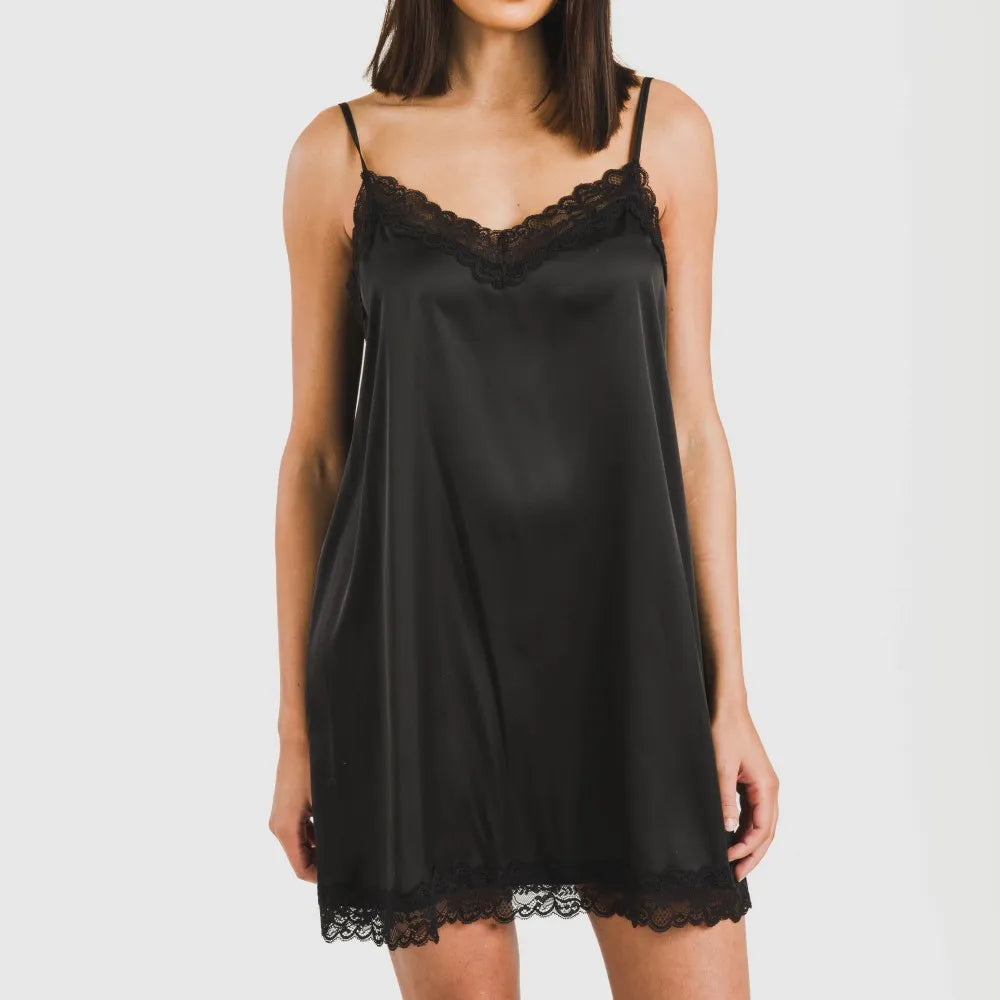 SHORT SATEN FRIDAY PLAIN NIGHTGIFT