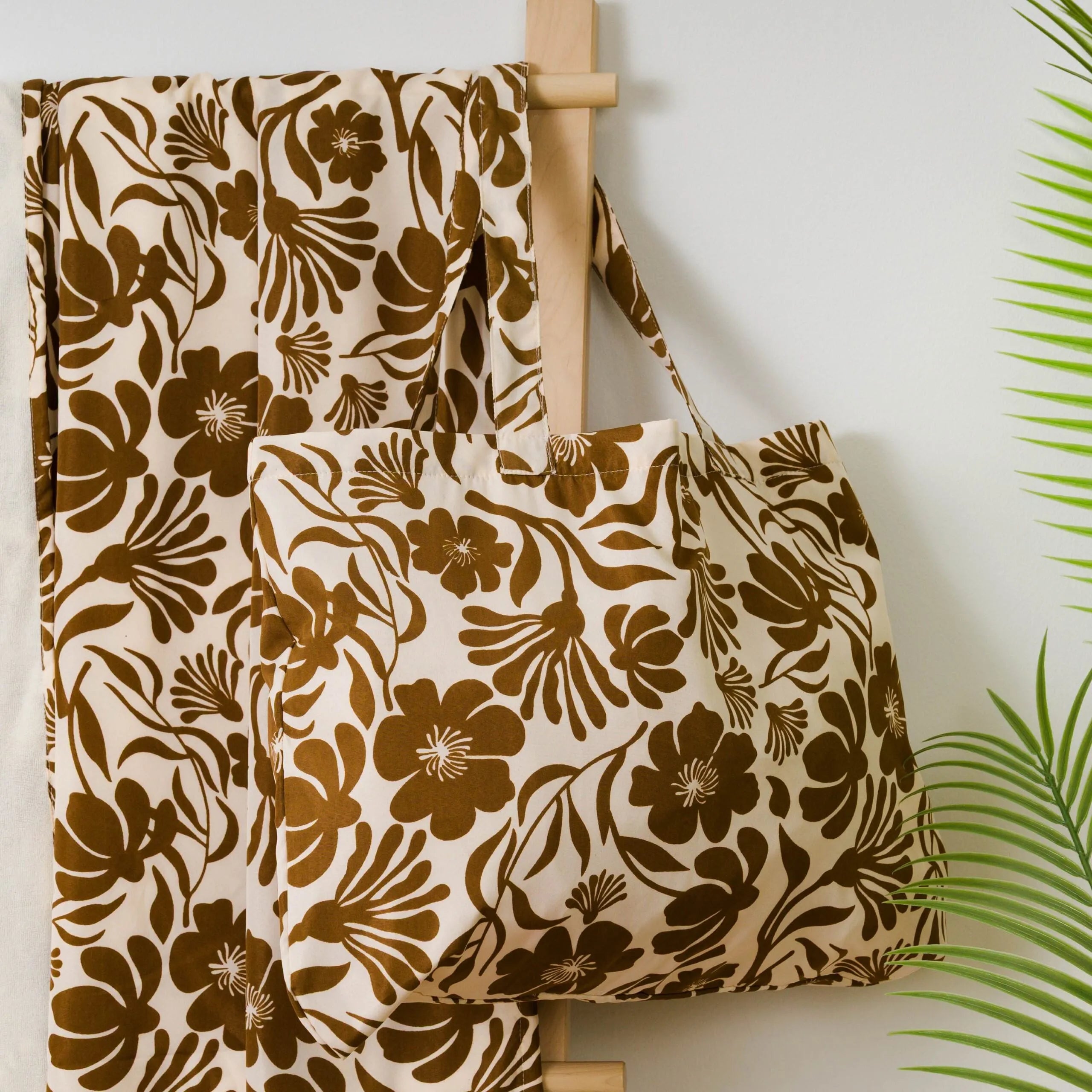 CONFEZIONE ASCIUGAMANO PARONGESCENTE + BORSA ALEXIS