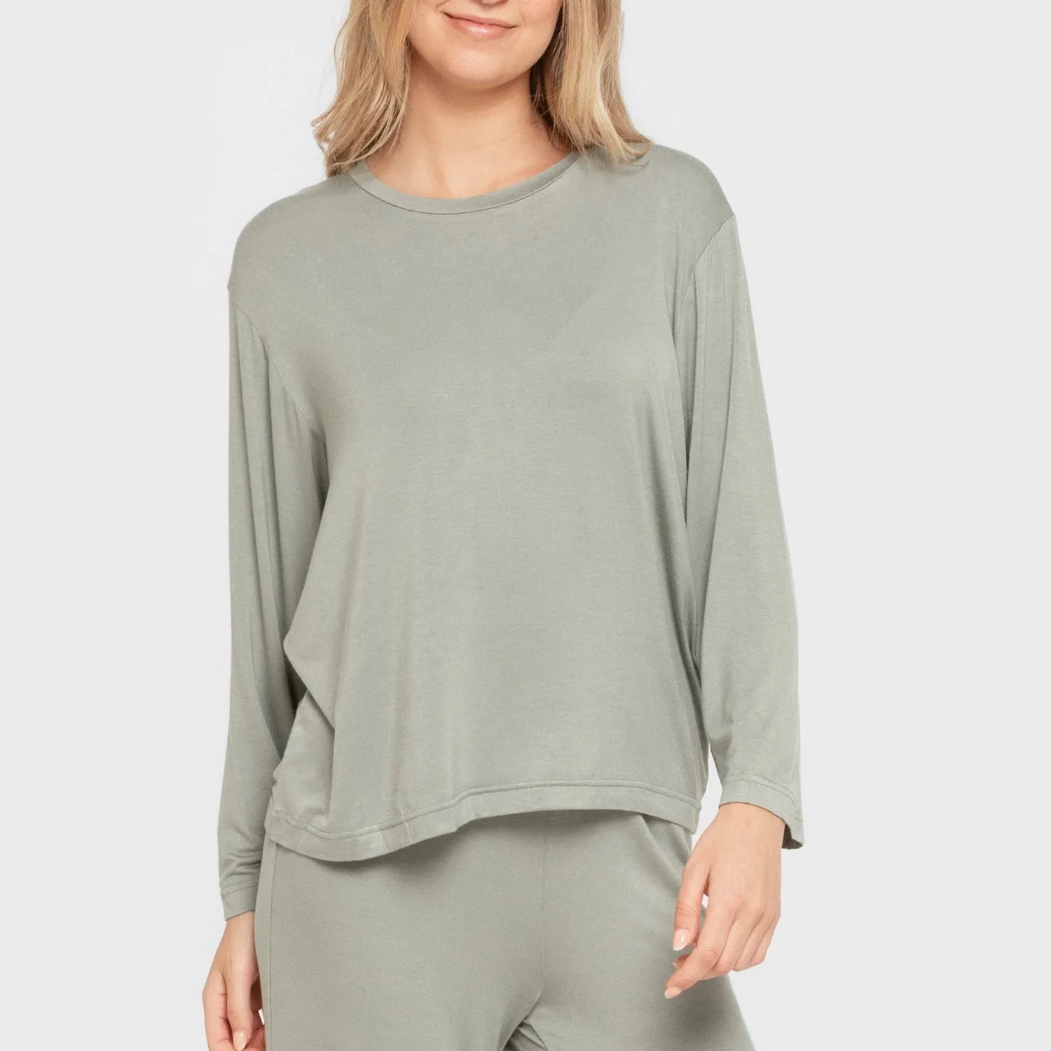 PIGIAMA LUNGO IN VISCOSA DA DONNA SEMPLICE