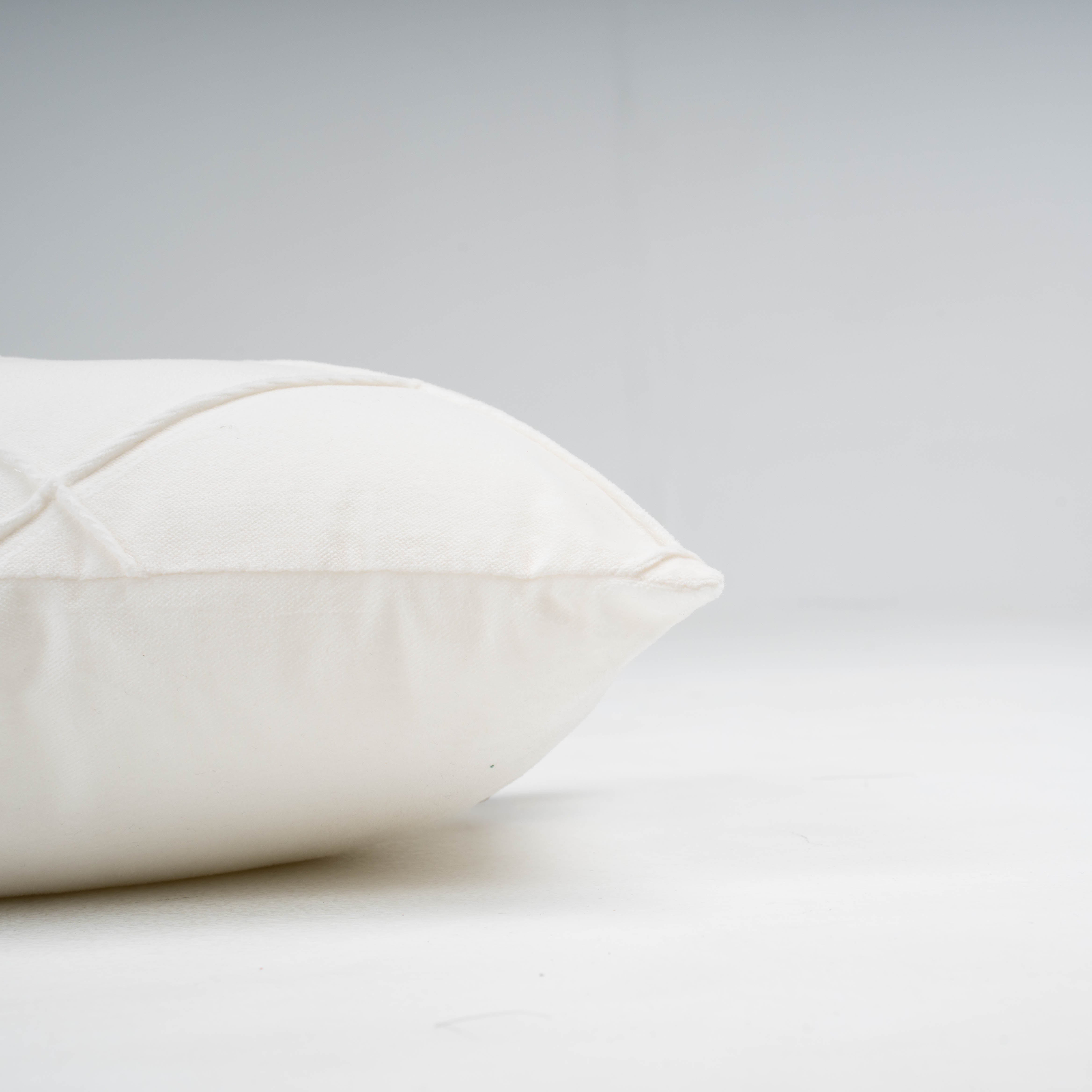 Cojín rectangular terciopelo algodón Rombo blanco - funda + relleno