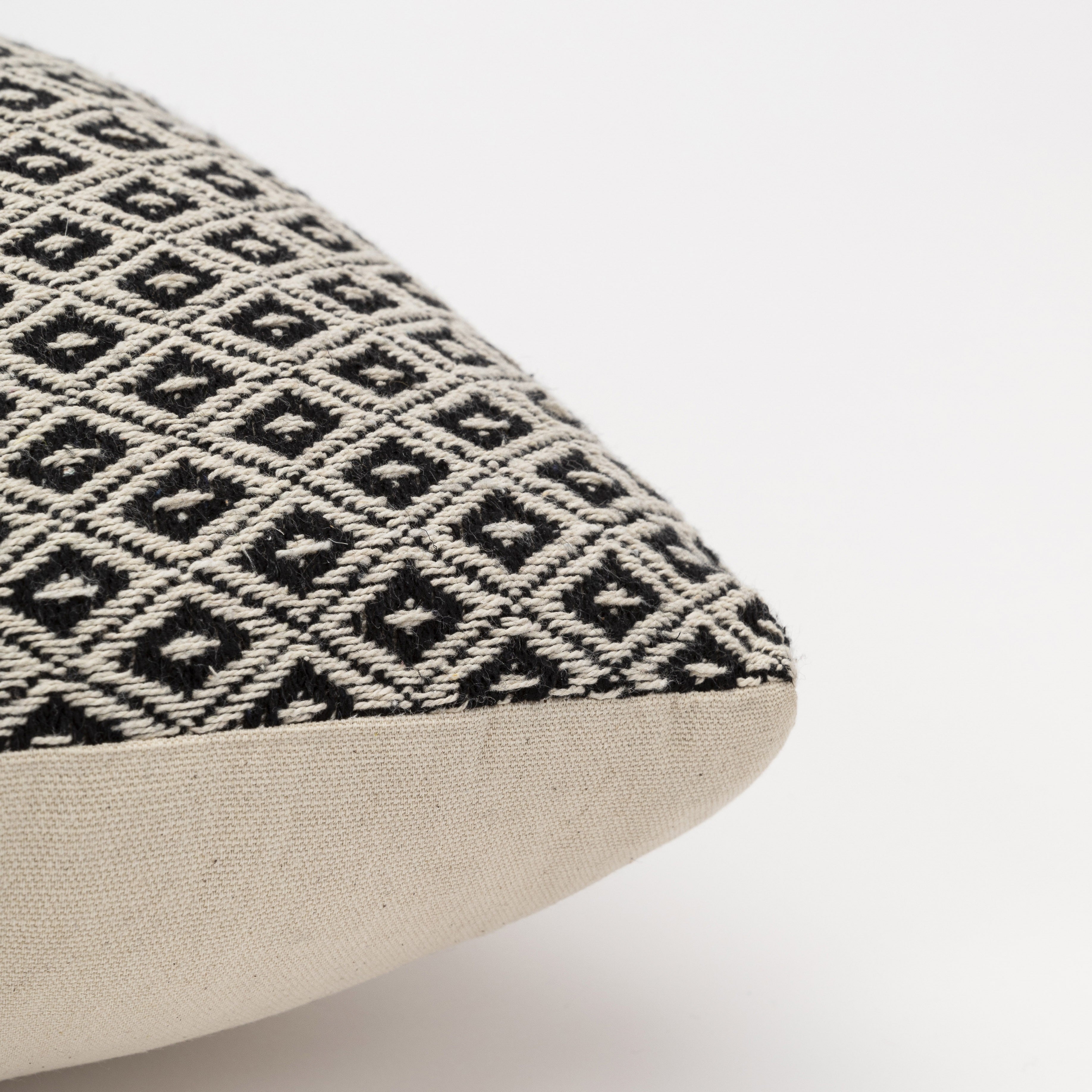 Cuscino in cotone a rombi