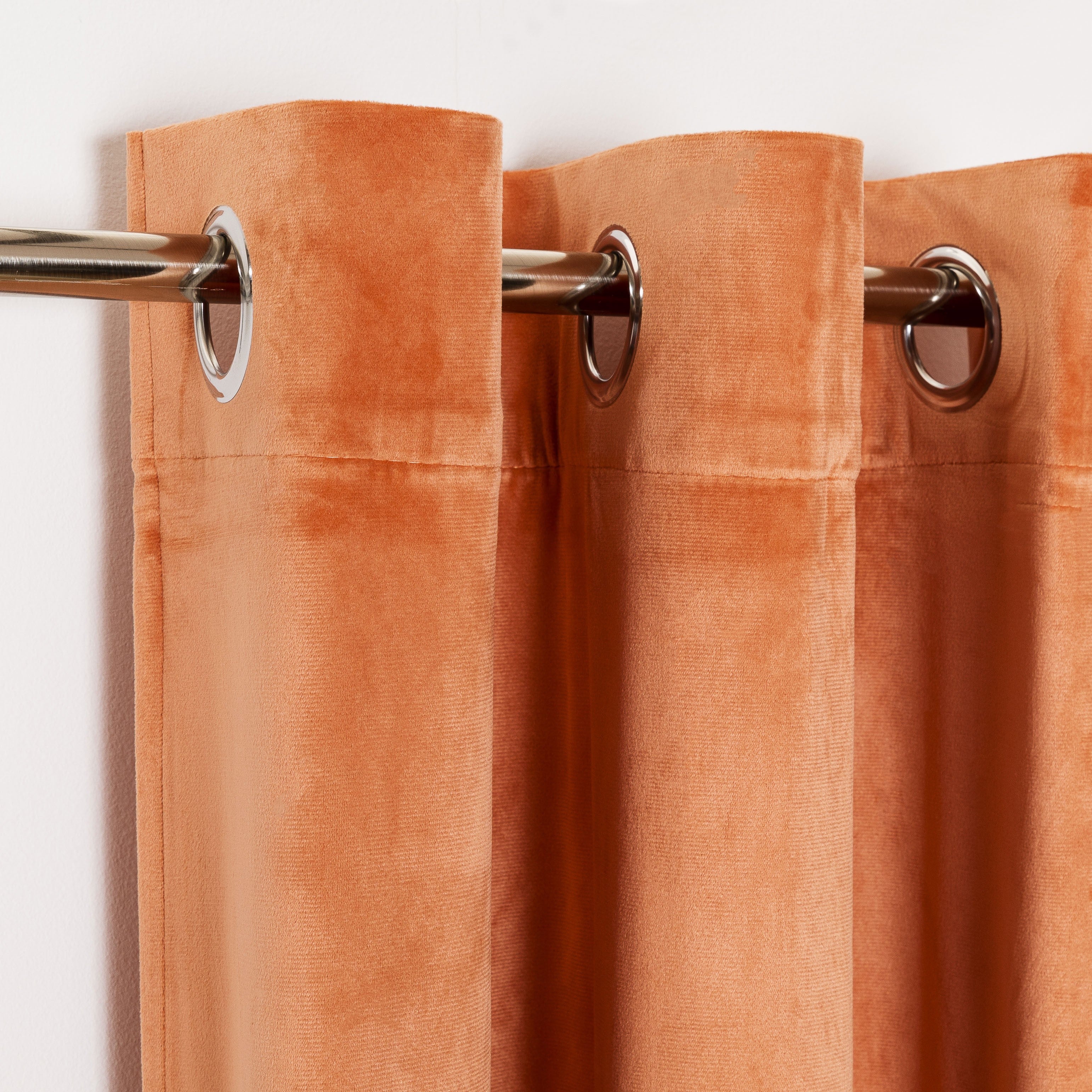 NUOVA TENDA CON OCCHIELLI IN VELLUTO