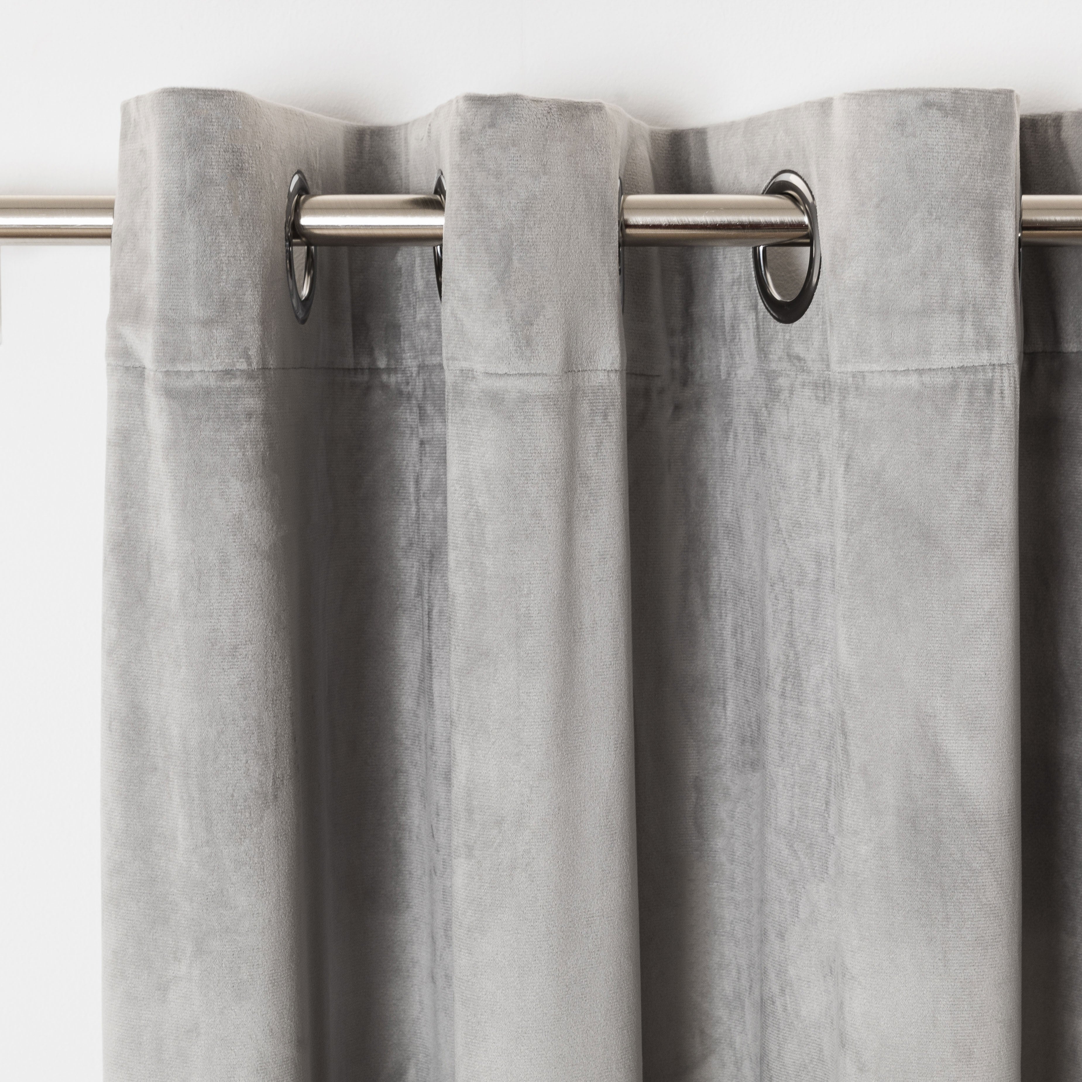 NUOVA TENDA CON OCCHIELLI IN VELLUTO