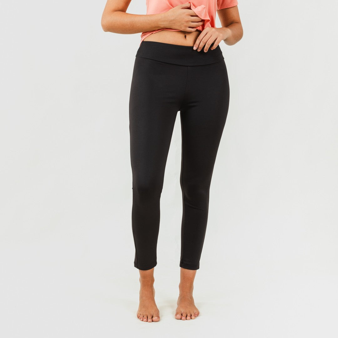 Completo sportivo da donna con leggings lunghi, modello M/C