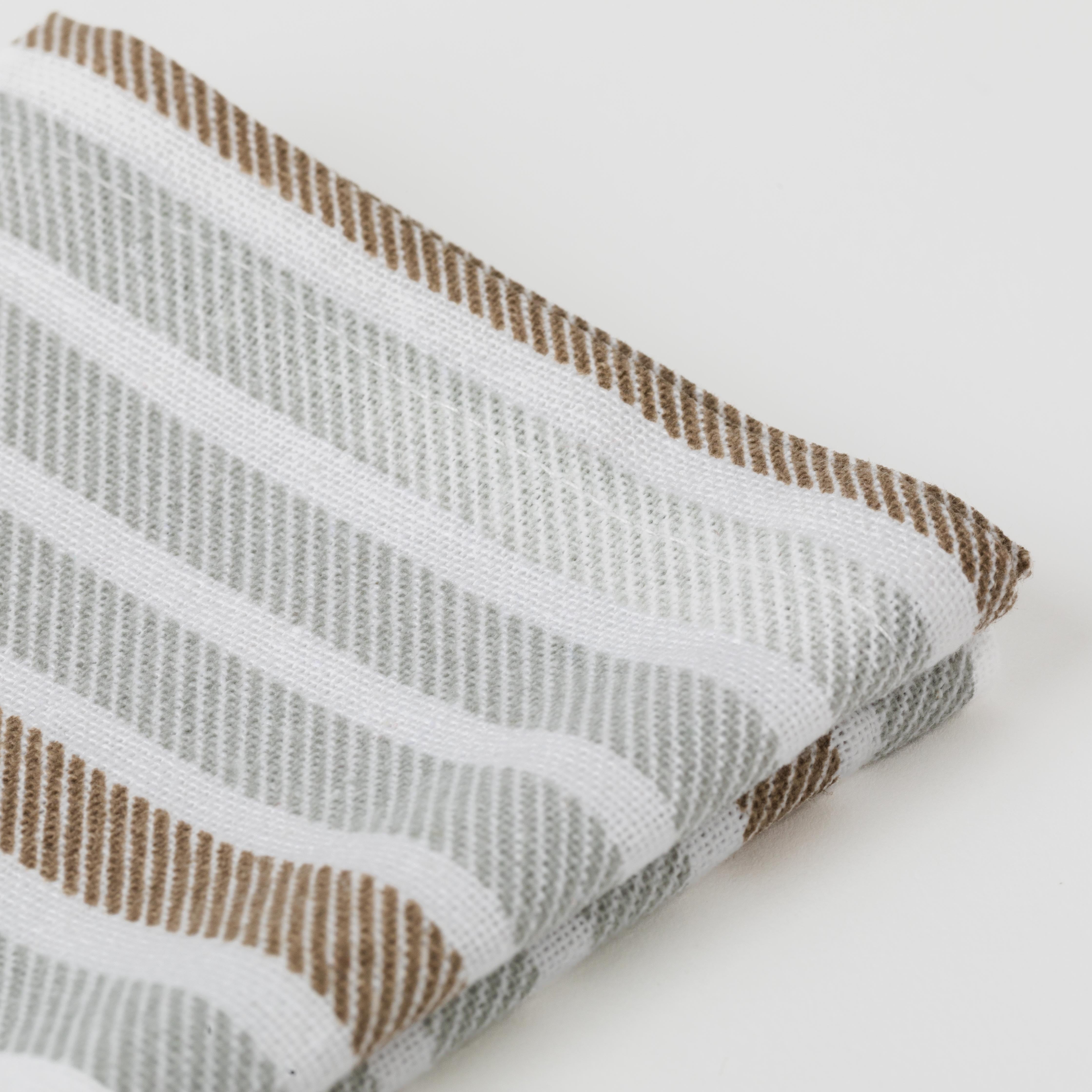 SET DI 4 TOVAGLIOLI A RIGHE GUTI CR-30024