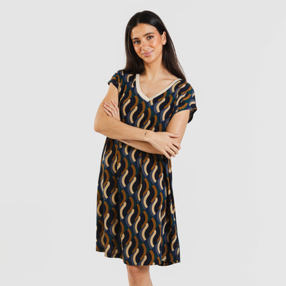 Abito corto e fluido in crêpe rose