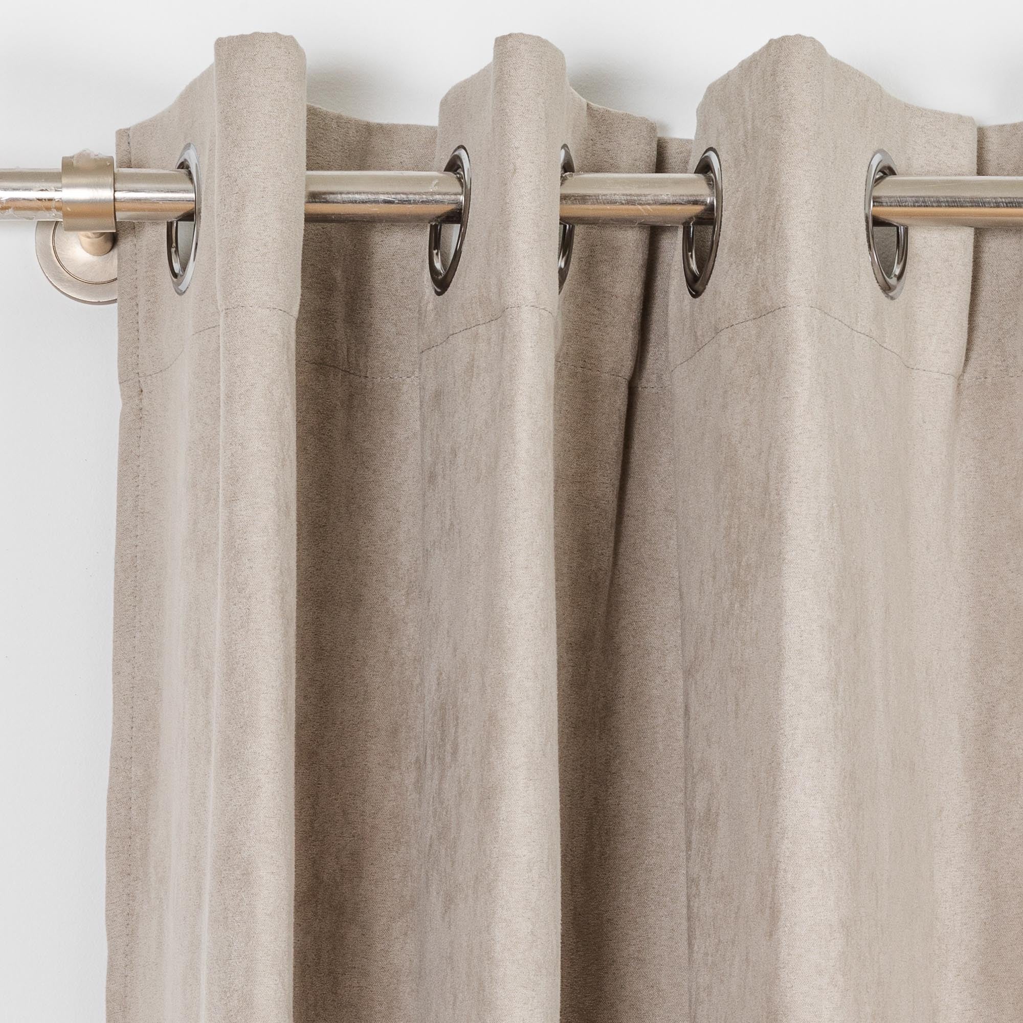 TENDA CON OCCHIELLI IN CAMOSCIO