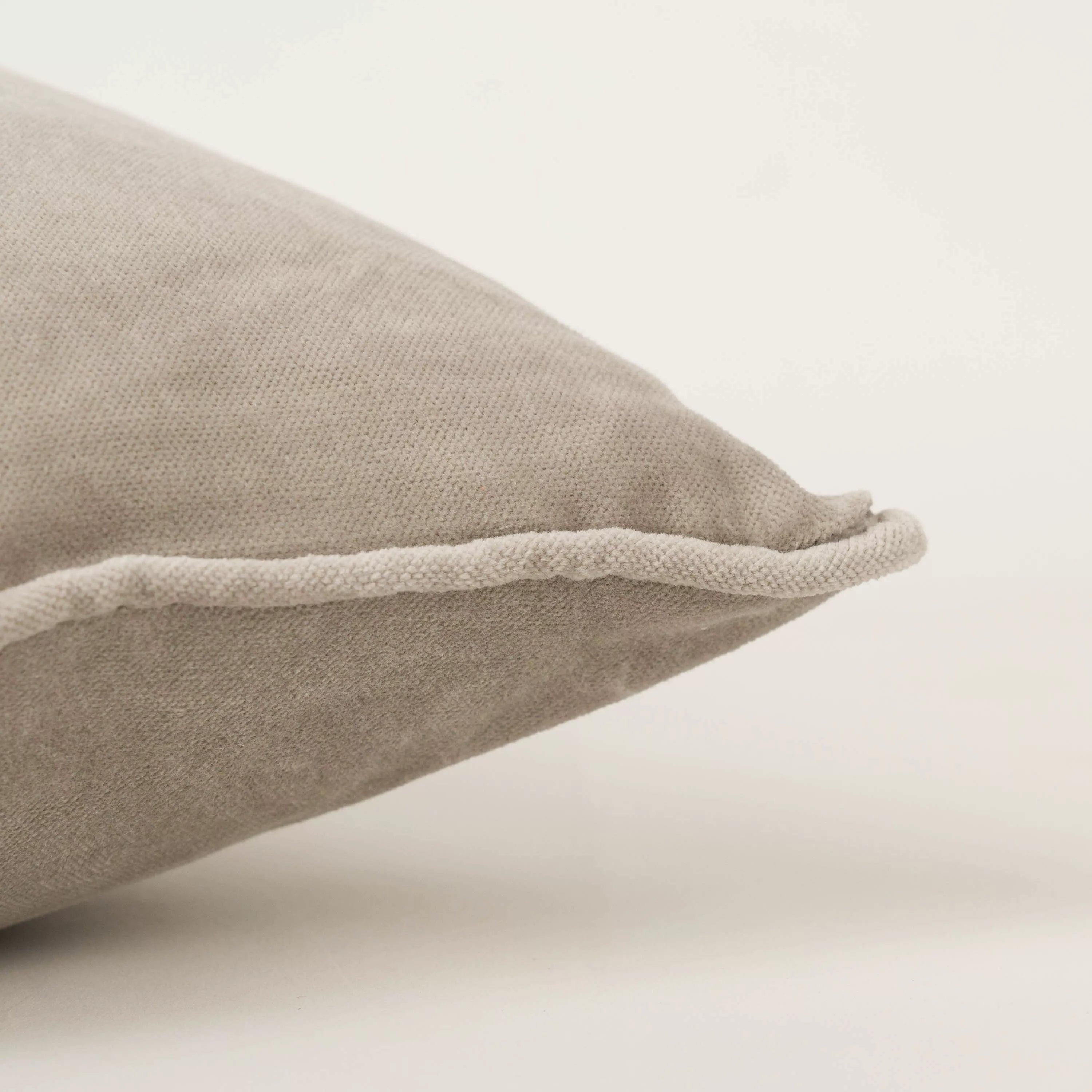 CUSCINO IN VELLUTO DI COTONE