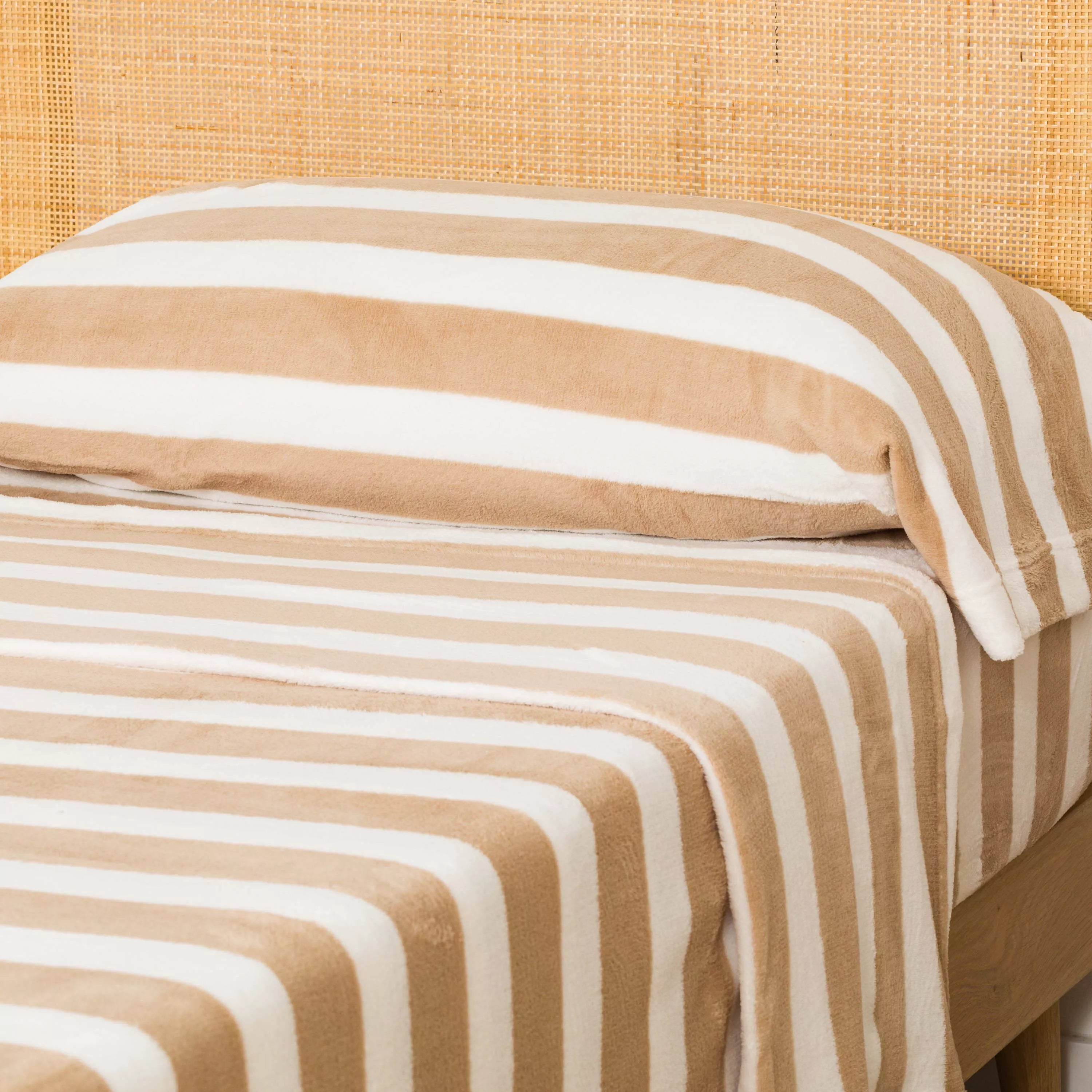 SET CORALINA SAVANNAH CON RIGHE VINIA