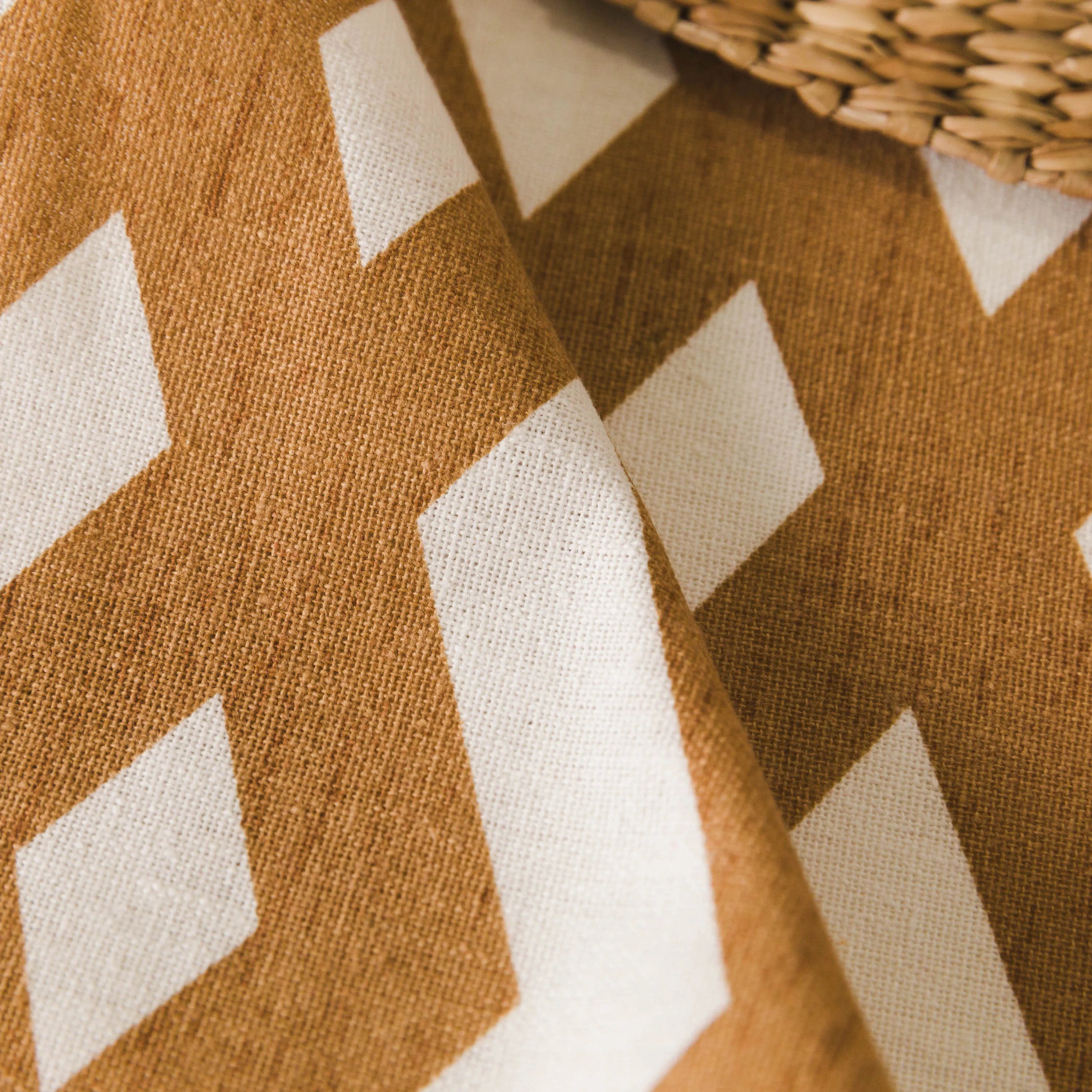 TOVAGLIA ANTIMACCHIA NELA