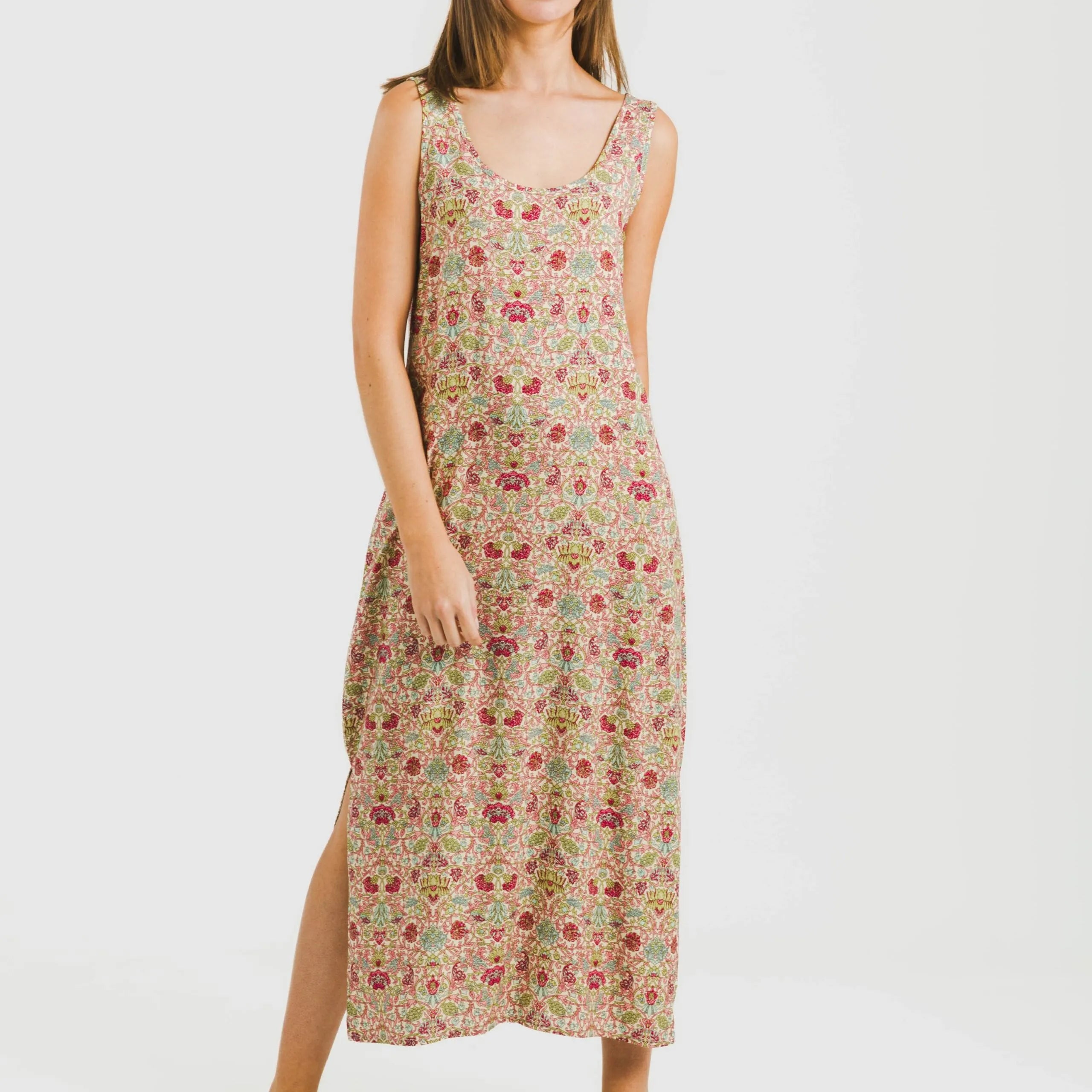 ABITO JESSICA IN VISCOSA CON SPALLINE LUNGHE