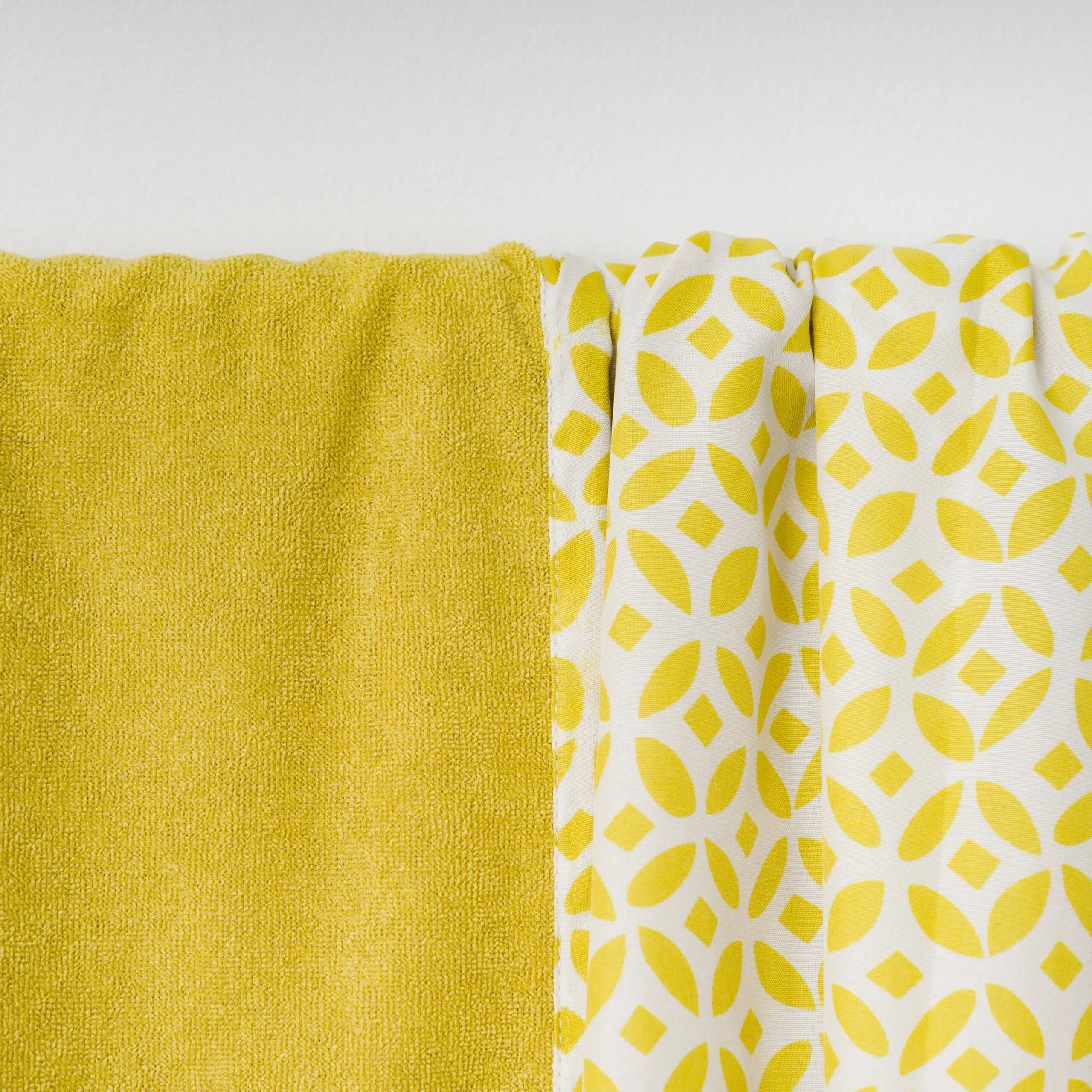 CONFEZIONE ASCIUGAMANO PARONGESCENTE + BORSA CLAU