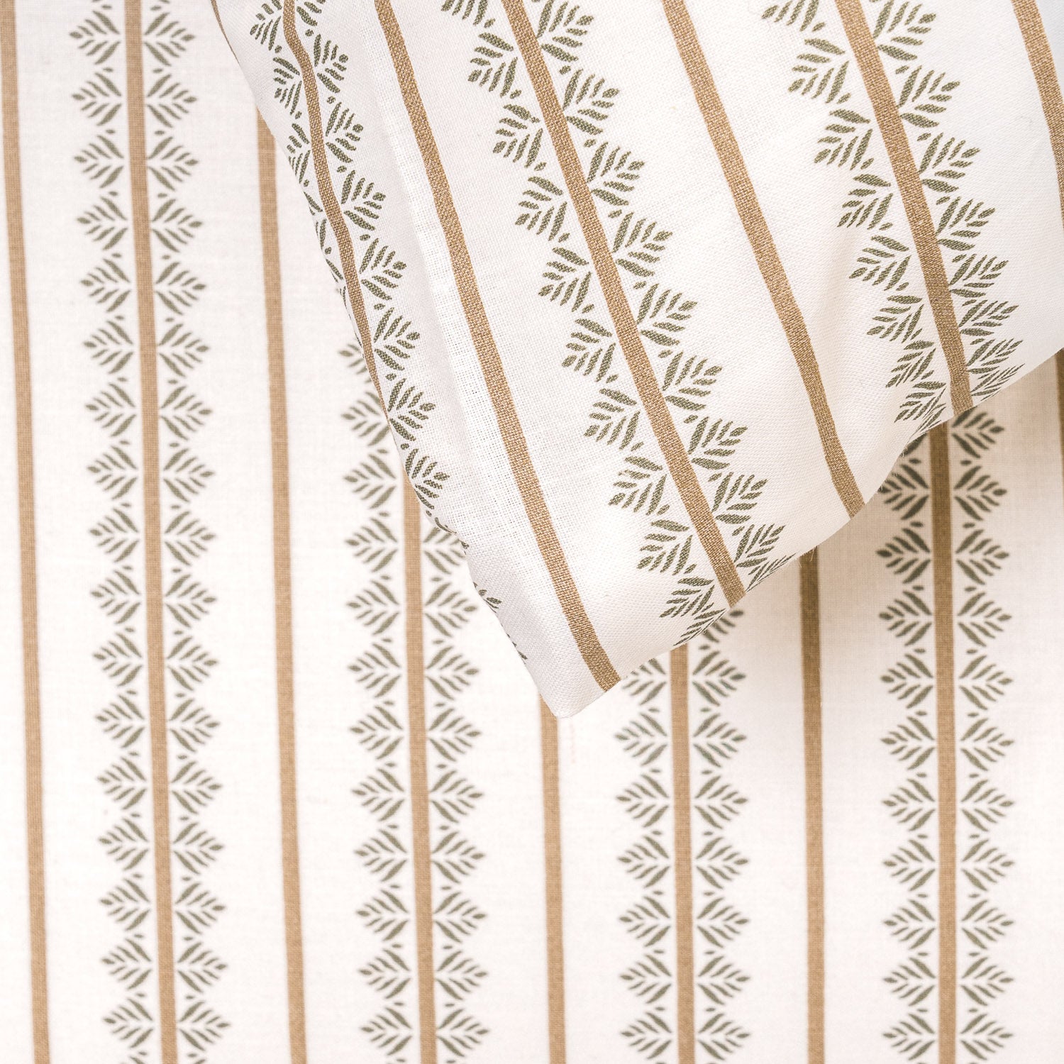 Capa de edredão de algodão Alrubia verde-seco